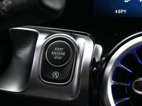 New 2026 Mercedes-Benz GLB 250 image 7