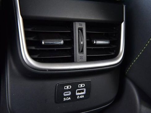 Used 2025 Subaru Outback Onyx Edition image 23