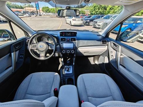 Used 2016 Subaru Forester 2.5i Premium w/ All-Weather Package AWD/4WD image 32