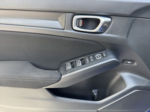 Used 2024 Honda Civic Sport image 14