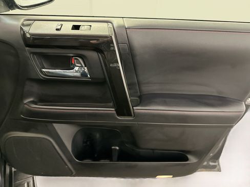 Used 2024 Toyota 4Runner TRD Off-Road Premium image 33