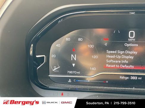 Used 2022 GMC Yukon XL Denali w/ Denali Premium Package AWD/4WD image 8