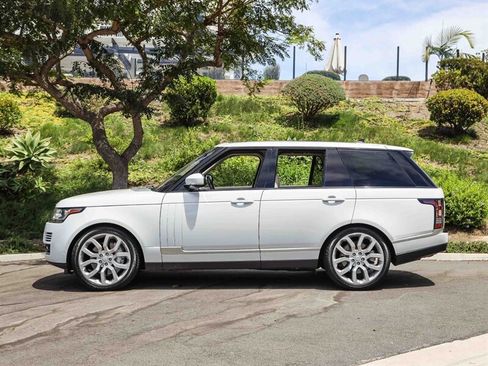 Used 2016 Land Rover Range Rover Supercharged AWD/4WD image 2