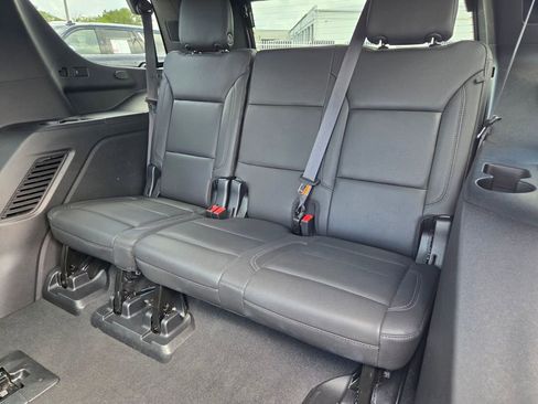 Used 2023 Chevrolet Tahoe LT w/ Luxury Package RWD image 8