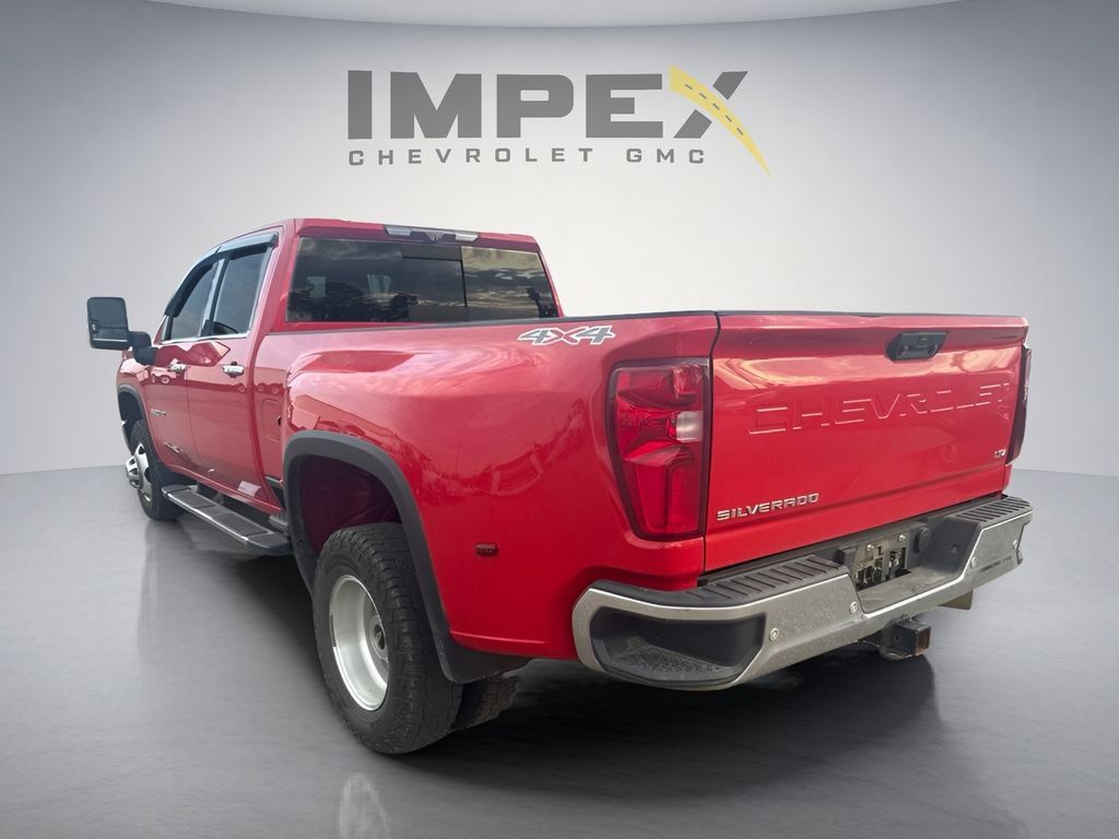 Used 2022 Chevrolet Silverado 3500 LTZ w/ LTZ Convenience Package AWD/4WD image 3
