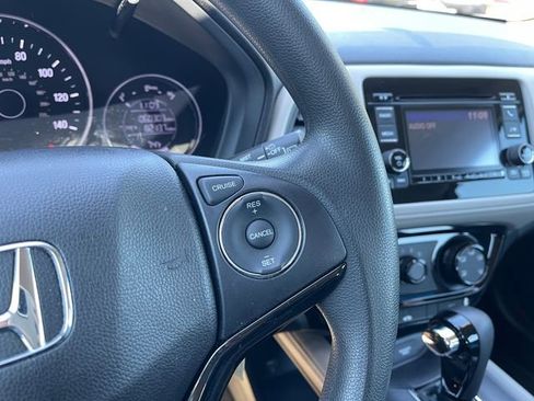 Certified 2020 Honda HR-V LX image 24