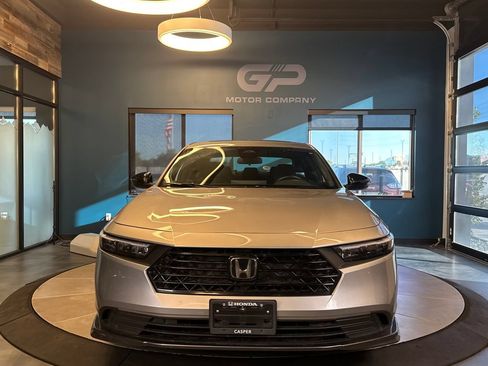 Used 2023 Honda Accord Sport image 8