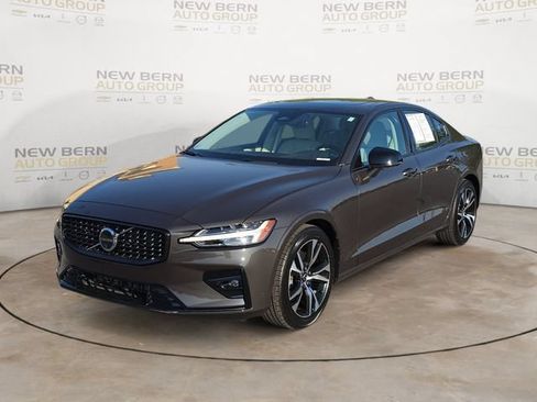 Certified 2025 Volvo S60 B5 Plus FWD image 1