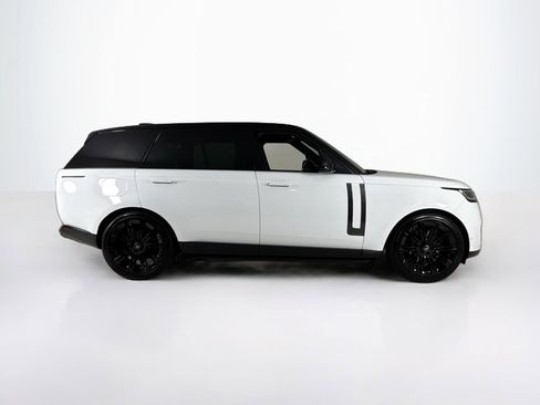 Used 2024 Land Rover Range Rover Long Wheelbase Autobiography image 6