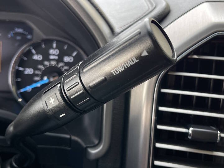 Used 2019 Ford F350 Platinum w/ Platinum Ultimate Package AWD/4WD image 30