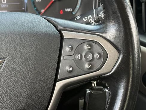 Used 2018 Chevrolet Colorado Z71 AWD/4WD image 16
