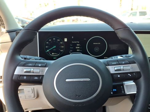 Certified 2025 Hyundai Tucson SEL AWD/4WD image 19
