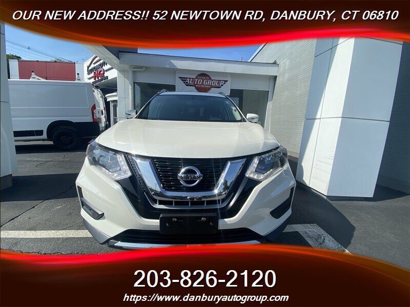 Used 2017 Nissan Rogue SV AWD/4WD image 8
