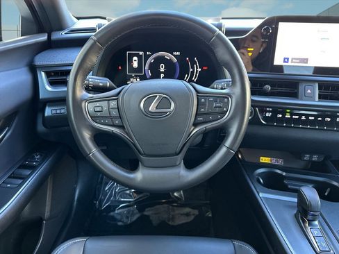 Certified 2025 Lexus UX 300h FWD image 27