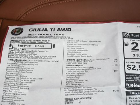Used 2024 Alfa Romeo Giulia Ti AWD/4WD image 60