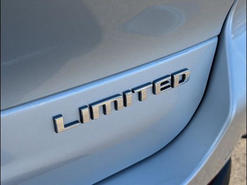 Used 2021 Jeep Grand Cherokee L Limited image 8