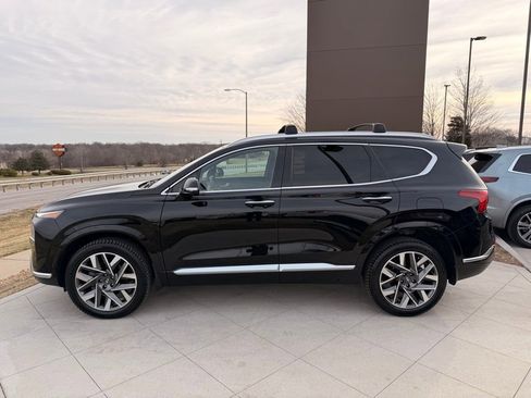 Used 2021 Hyundai Santa Fe Calligraphy image 3