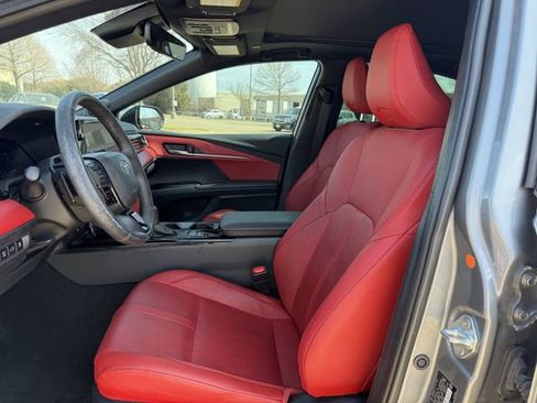 Used 2025 Toyota Camry XSE w/ Premium Plus Package image 27