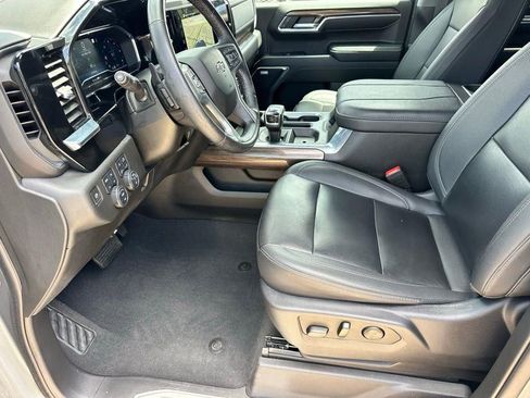 Used 2023 Chevrolet Silverado 1500 RST w/ Convenience Package II image 6