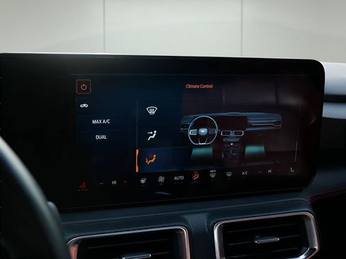 Used 2025 Ford Mustang GT Premium image 21