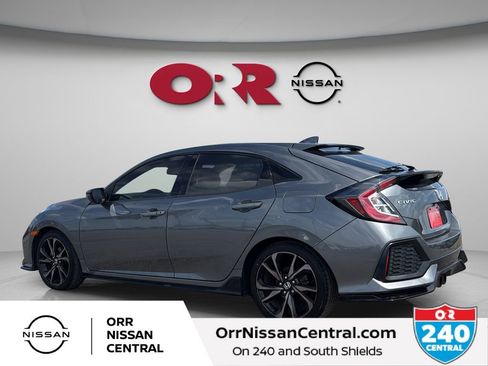 Used 2018 Honda Civic Sport Touring image 7