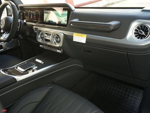 Used 2026 Mercedes-Benz G 63 AMG 4MATIC image 12