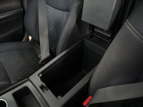 Used 2017 Nissan Altima 2.5 SV image 30