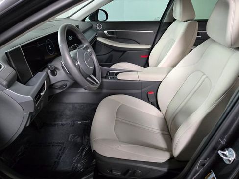 Used 2024 Hyundai Sonata SEL w/ Convenience Package image 13