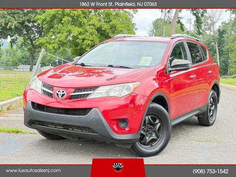 Used 2014 Toyota RAV4 LE AWD/4WD image 1