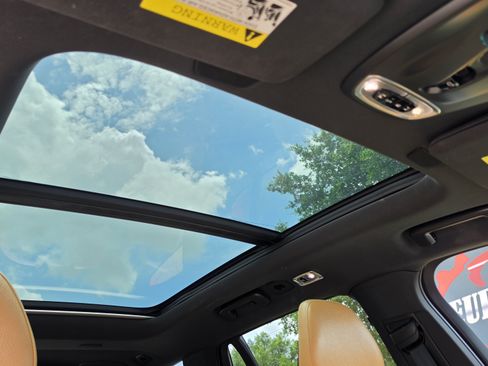 Used 2018 Volvo XC90 T6 Momentum w/ Convenience Package AWD/4WD image 35