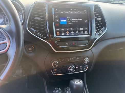 Used 2020 Jeep Cherokee Limited AWD/4WD image 10