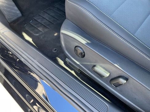 Used 2025 Volkswagen Jetta SE image 23