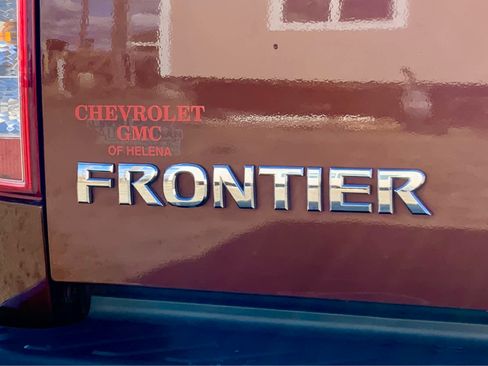 Used 2018 Nissan Frontier SL image 23