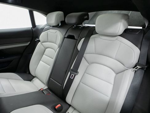 Certified 2024 Porsche Taycan GTS image 31