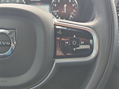 Used 2018 Volvo XC90 T6 Momentum image 19