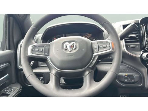 Used 2025 RAM 2500 Big Horn AWD/4WD image 14