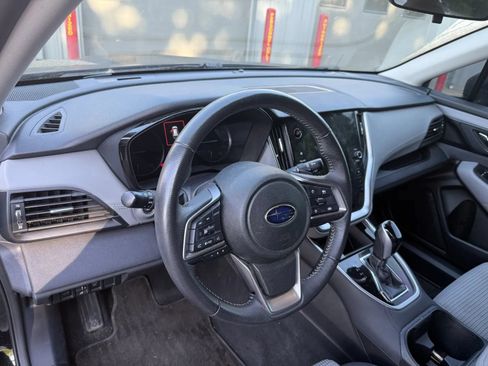 Used 2024 Subaru Outback Premium AWD/4WD image 7