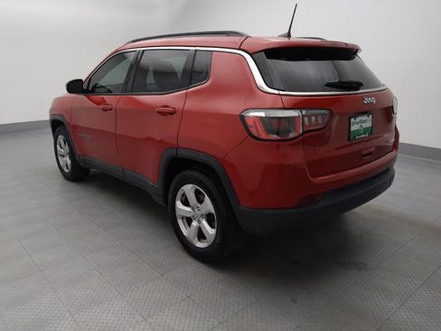 Used 2018 Jeep Compass Latitude w/ Popular Equipment Group FWD image 3