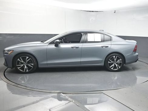 Used 2024 Volvo S60 B5 Core FWD image 5
