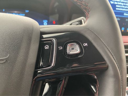 Used 2025 Lincoln Corsair Reserve w/ Jet Appearance Package AWD/4WD image 24