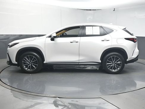 Used 2024 Lexus NX 250 FWD w/ Towing Package (2000 Lbs) image 5