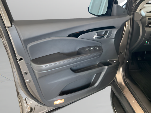 Certified 2020 Honda Ridgeline RTL-E image 9