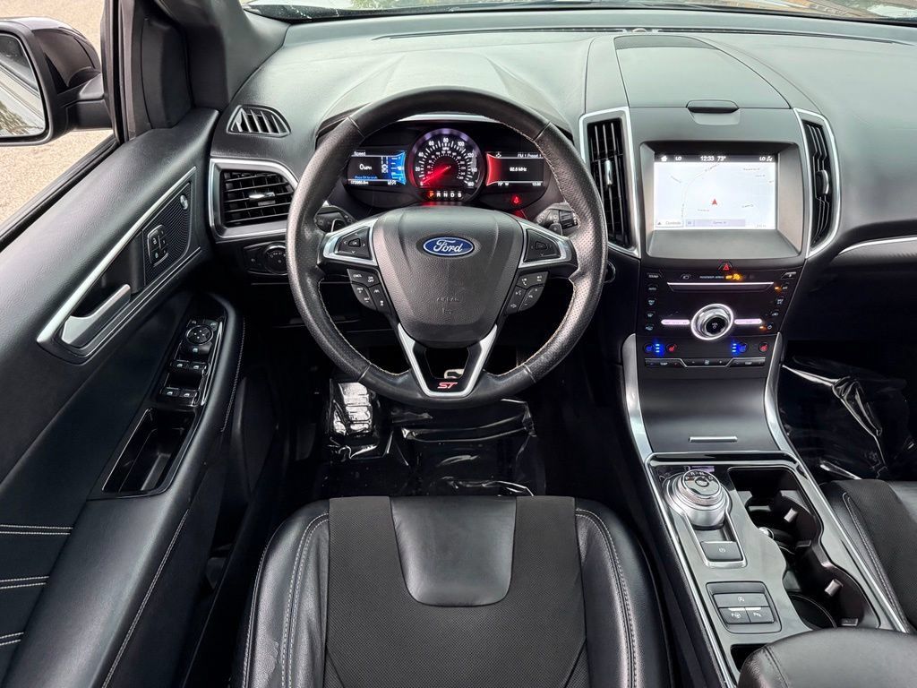 Used 2019 Ford Edge ST w/ Equipment Group 401A AWD/4WD image 29