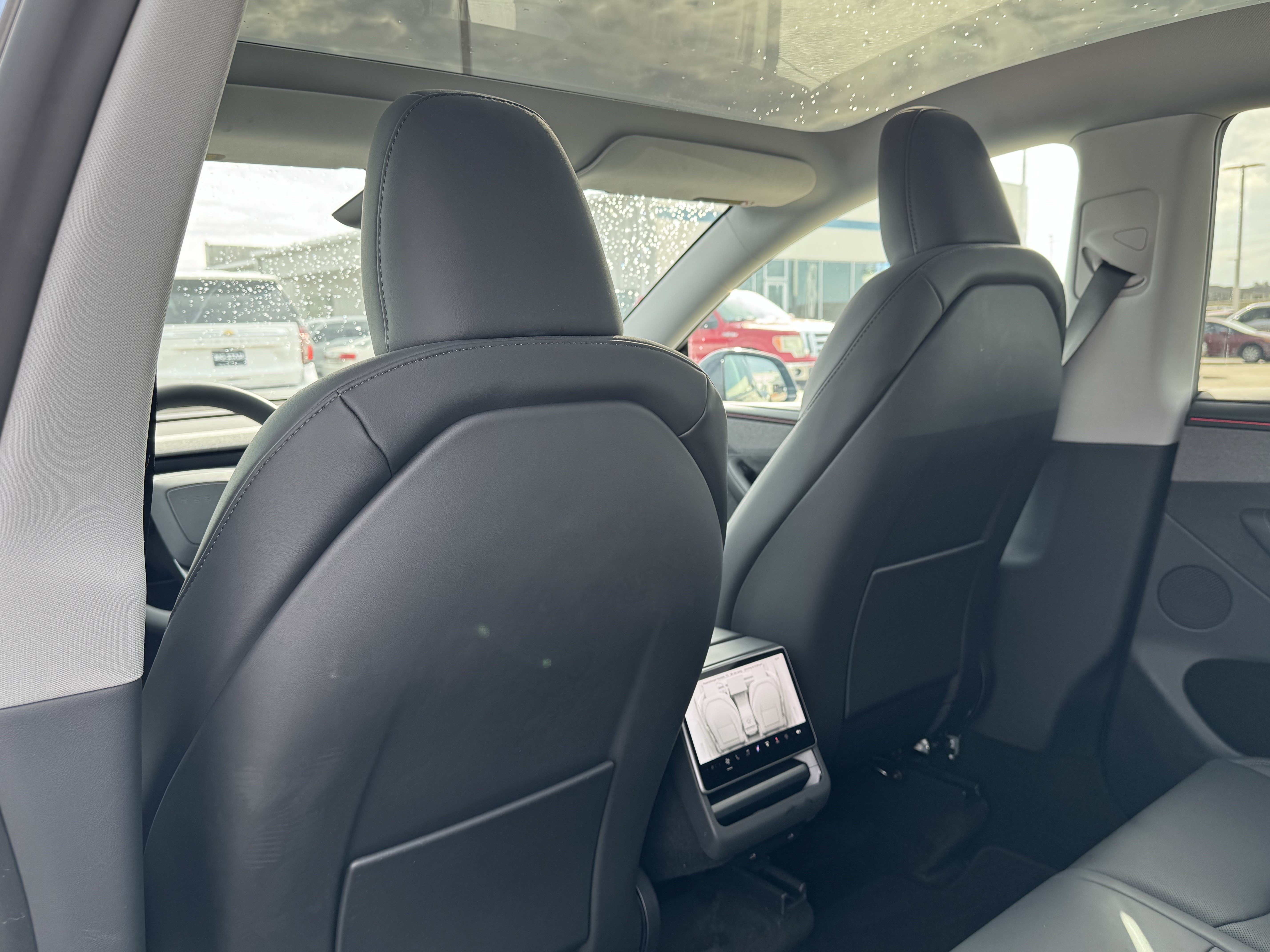 Used 2026 Tesla Model Y Long Range AWD/4WD image 17