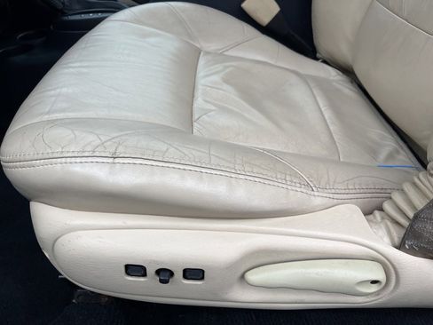 Used 2002 Chrysler Sebring Limited image 25