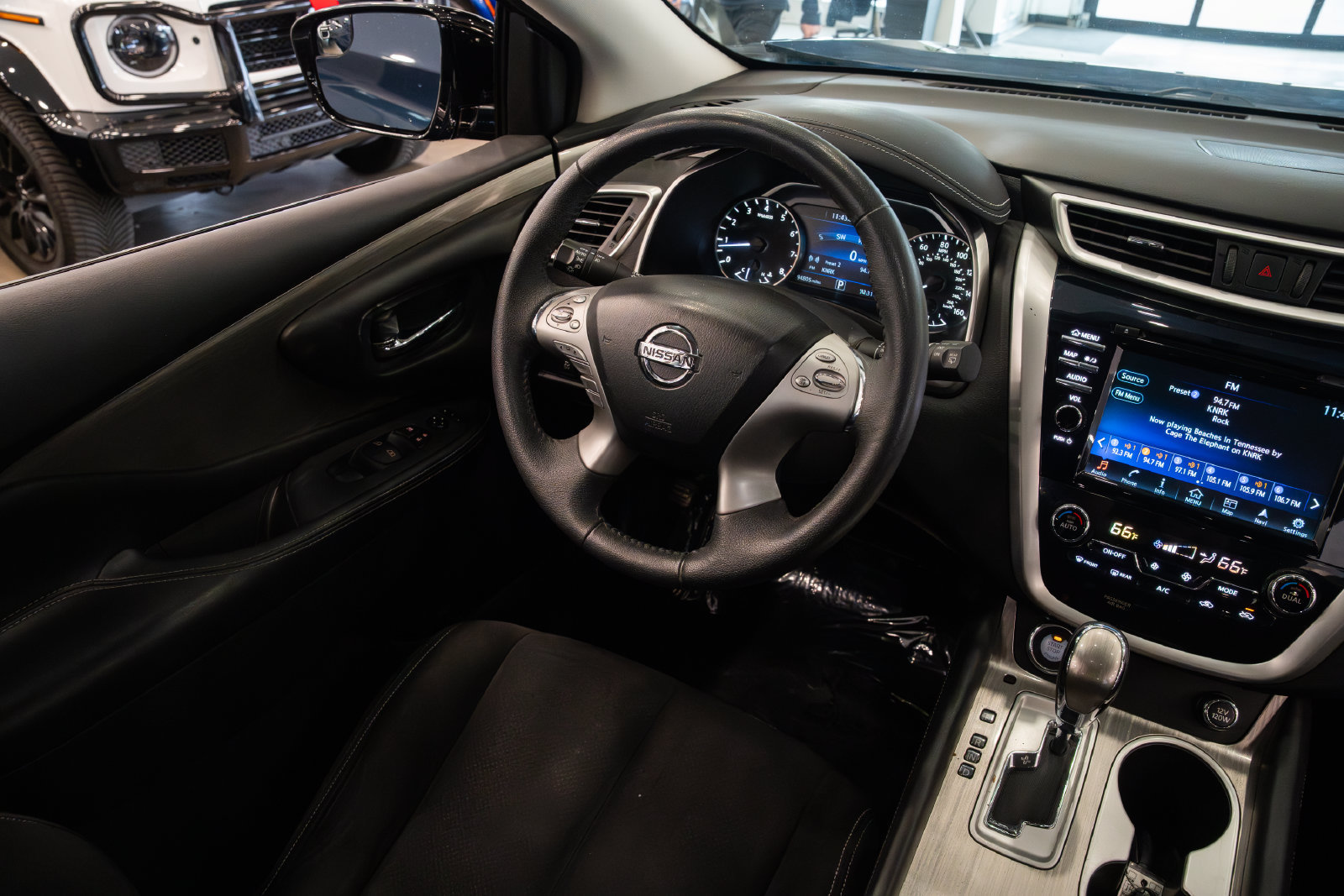 Used 2016 Nissan Murano SV AWD/4WD image 10