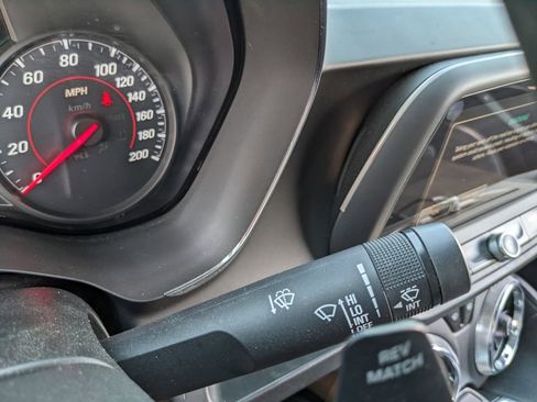 Used 2018 Chevrolet Camaro SS image 41