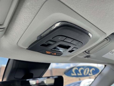 Used 2022 Toyota Corolla Cross XLE image 27