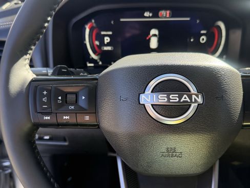 Used 2026 Nissan Rogue Platinum w/ Platinum Premium Package image 23