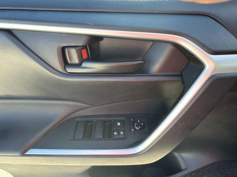 Used 2024 Toyota RAV4 LE image 19